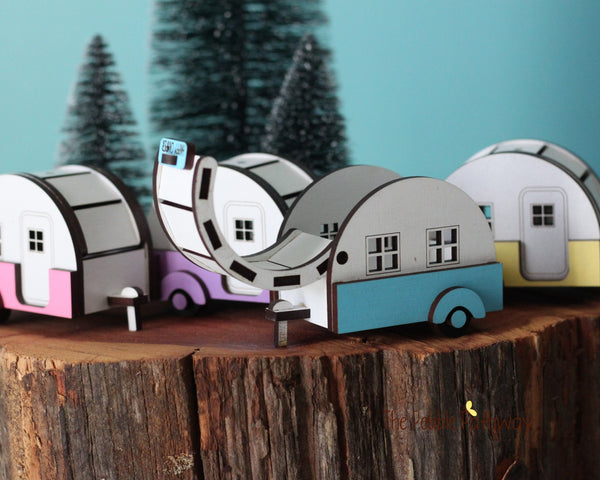 Tiny Pastel retro camper that opens and closes for itty bitty gnome or fairy - ThePebblePathway