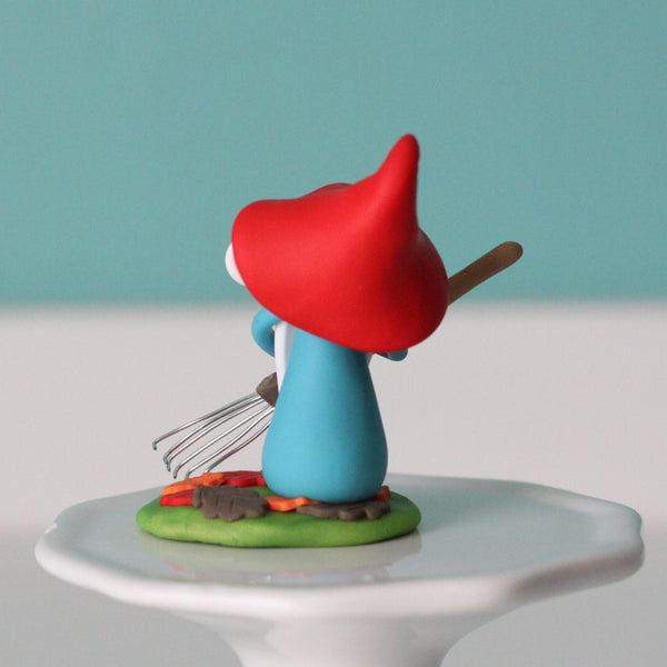 Gnome with rake and leaves - miniature garden gnome figure - Beacher - ThePebblePathway